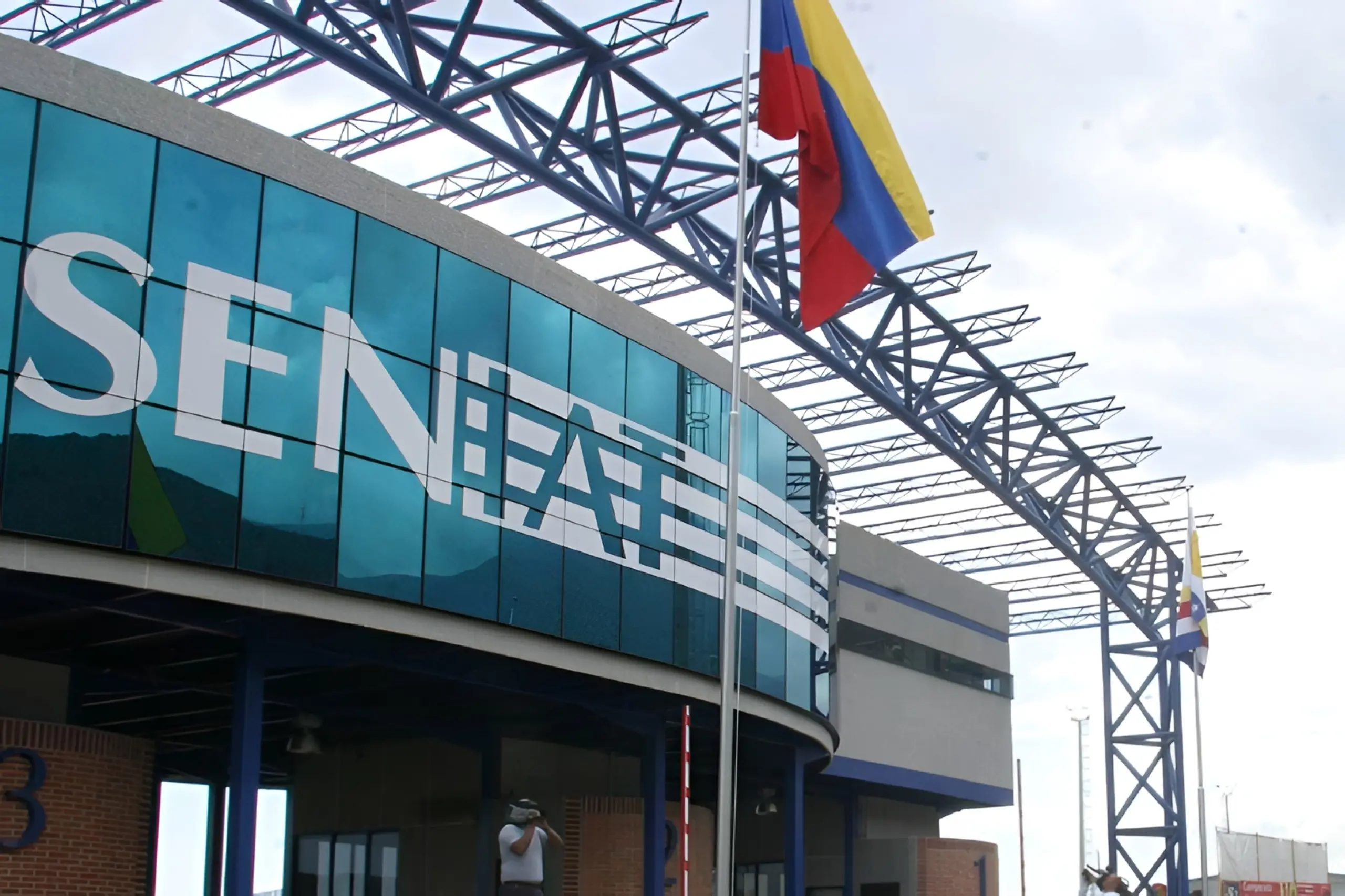 oficina del seniat de caracas